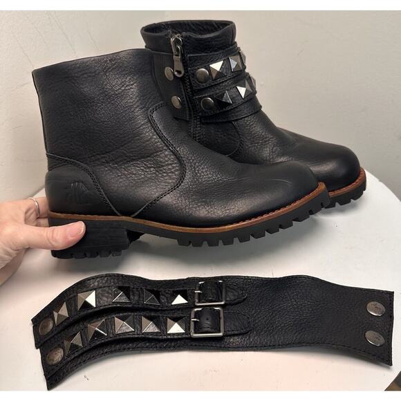 KLR Black Leather Boots Womens Sz 9 Moto Combat Side Zip Removeable Stud Straps - Picture 2 of 13